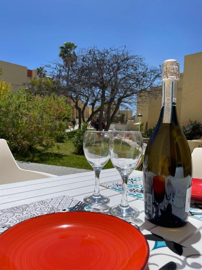 El Cortijo Bungalow - Pool - Free Parking بلايا ذي لاس أميريكاس المظهر الخارجي الصورة